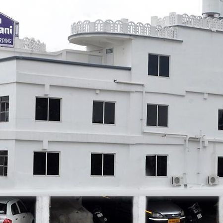 Hotel Rajdhani Bhubaneswar Buitenkant foto
