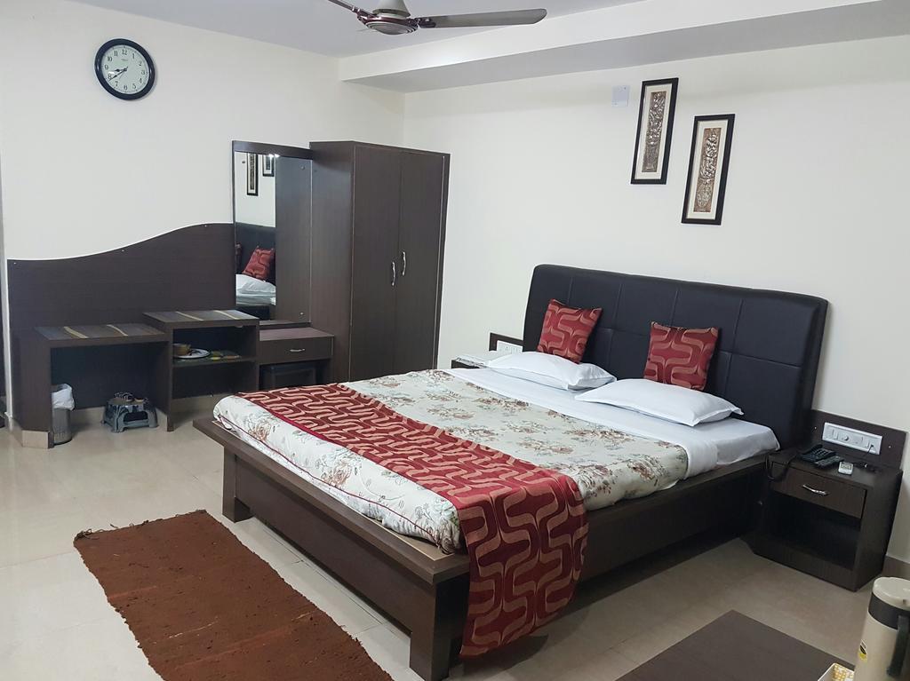 Hotel Rajdhani Bhubaneswar Buitenkant foto