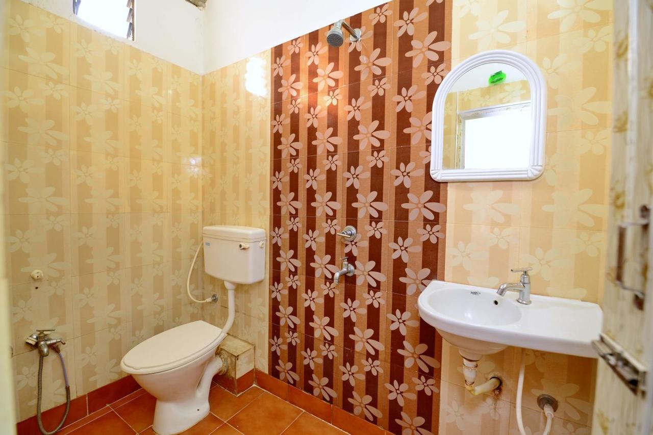 Hotel Rajdhani Bhubaneswar Buitenkant foto